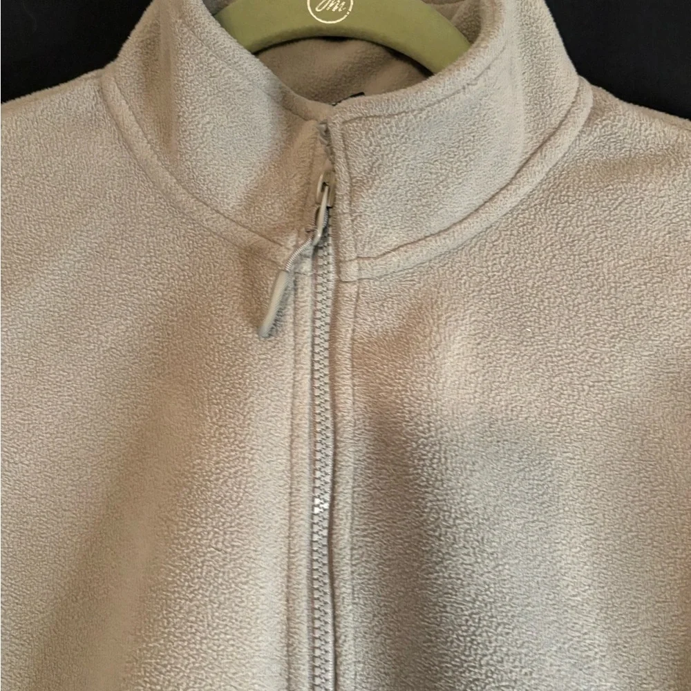 Light gray jacket - Picture 3 of 4